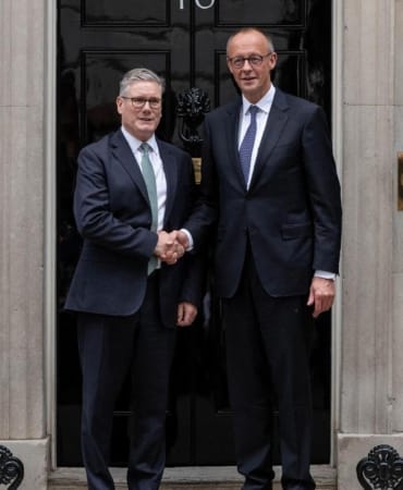starmer-ve-merz-hurmuz-bogazinin-ulasima-acilmasini-gorustu-XOakyEFj.jpg