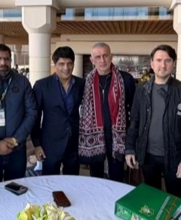 tff-baskani-haciosmanoglu-ve-pakistanli-mevkidasiyla-bir-ortaya-geldi-OJvgHu1m.jpg