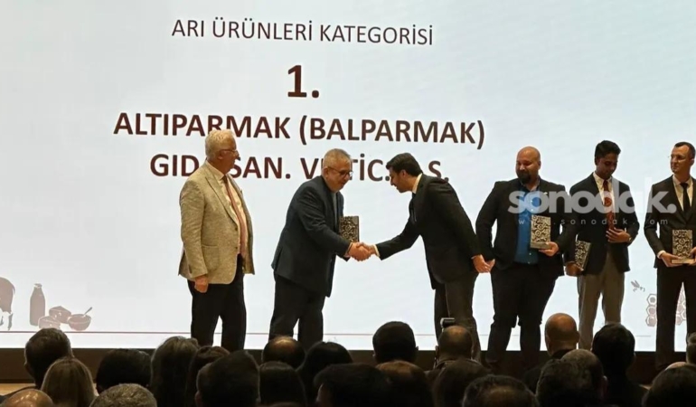 turk-balini-uluslararasi-pazarlara-ulastiran-balparmak-ihracat-birinciligini-percinledi-2yMsbfQc.jpg