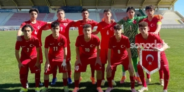u15-ulusal-kadro-aday-takimi-aciklandi-M98Icfmn.jpg