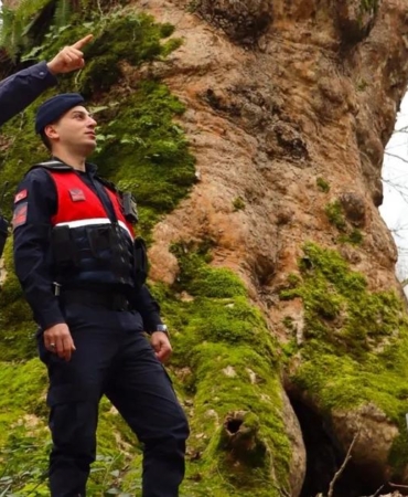yalovada-jandarma-turizm-bolgelerinde-guvenligi-artirdi-l9Ugb9Mk.jpg