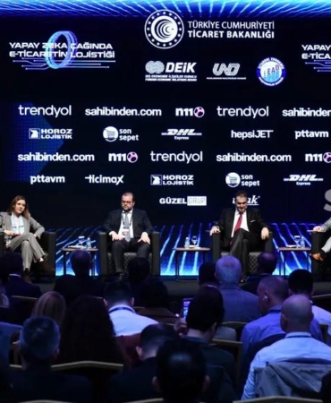 yapay-zek-caginda-e-ticaretin-lojistigi-zirvesi-yogun-katilimla-gerceklesti-FbFpDT91.jpg