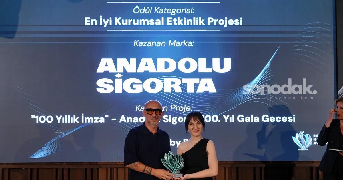 anadolu-sigortaya-business-honors-awardsta-odul-idfPNCH4.jpg