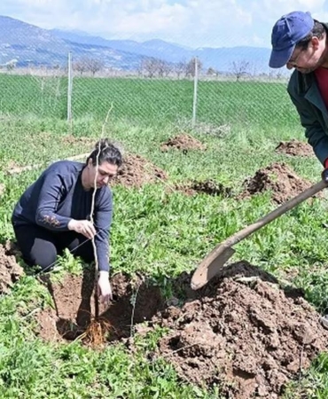 antalya-buyuksehir-ipek-bocegi-yetistiriciligini-yayginlastiriyor-wnBKSXsY.jpg
