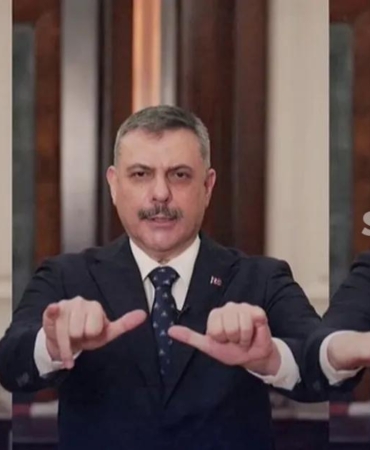 bakan-ciftciden-ozel-isaret-lisanli-ileti-birlikte-tipki-milletin-fertleriyiz-WHFwSn9b.jpg