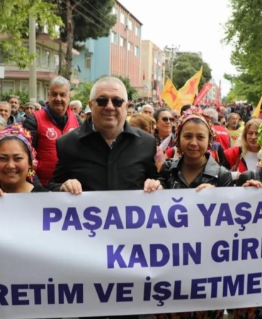balikesir-edremitte-1-mayis-coskuyla-kutlandi-3CVsaYum.jpg