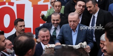 cumhurbaskani-erdogan-kocaelispor-muzesi-icin-forma-imzaladi-kQaYUAIf.jpg