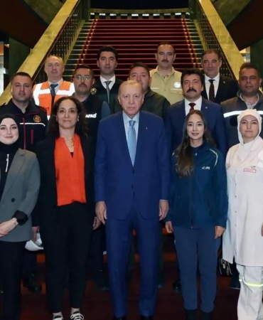 erdogan-personel-ve-patron-temsilcilerini-agirladi-QR7RCehE.jpg