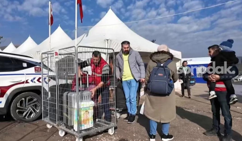 icislerinden-geri-donus-savlarina-cevap-14-milyon-suriyeli-ulkesine-dondu-TqPNbYIL.jpg