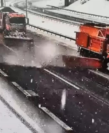 karayollari-takimlari-24-saat-alanda-8heYEzKS.jpg