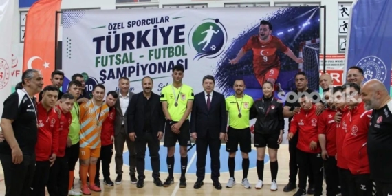 kayseri-kocasinan-belediyespor-down-sendromlu-futbol-kadrosu-sampiyon-oldu-NJmp7Mai.jpg