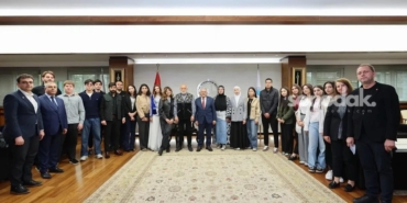 kayserideki-turk-dunyasi-genclerinden-lider-buyukkilica-ziyaret-1wsShyi7.jpg