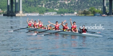 koc-universitesi-12-halic-dostluk-kupasinda-guclu-performansiyla-one-cikti-IBplqJxT.jpg