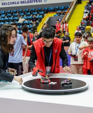konya-selcukluda-dev-teknoloji-bulusmasi-R1SRD5Lt.jpg