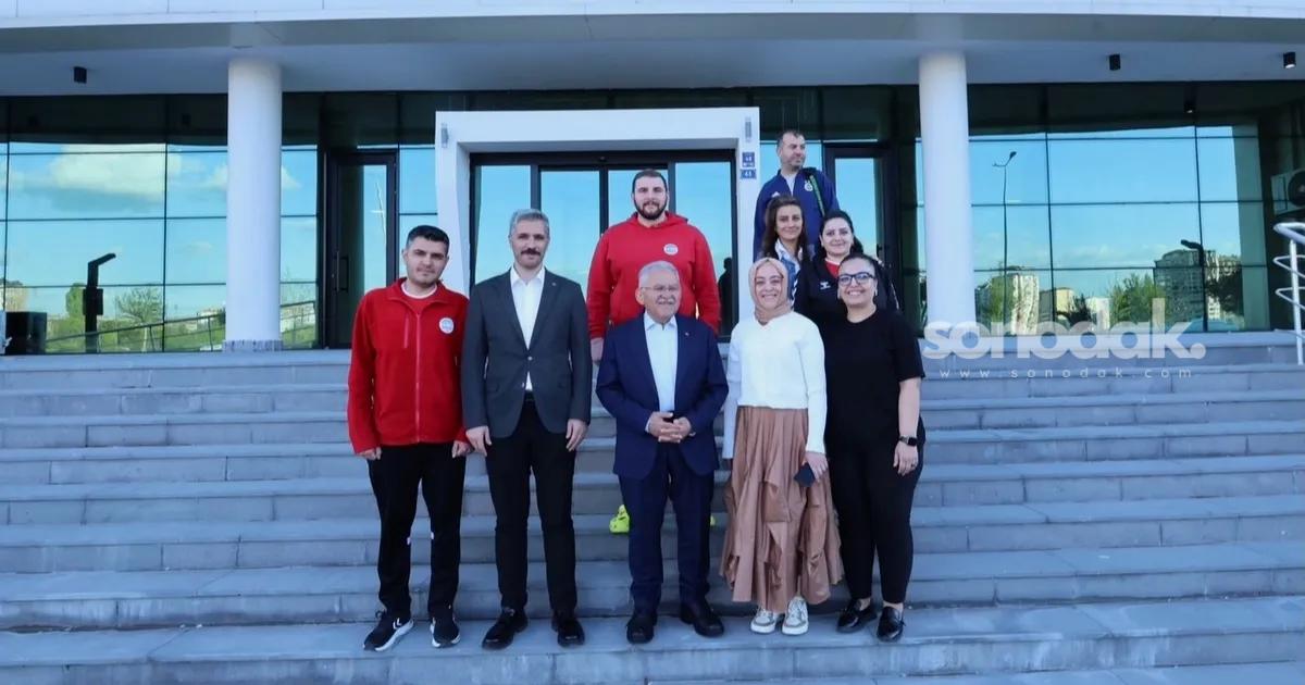 kosk-toplumsal-omur-merkezi-lider-buyukkilici-agirladi-q8puu1H8.jpg