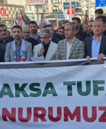 kudusun-kardes-kenti-mardinden-ortak-ses-5-lisanli-reaksiyon-JJyKGGjI.jpg