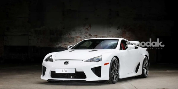 lexusun-ikonik-modeli-lfa-turkiyede-otomobil-tutkunlarinin-kalbini-fethetti-5dOlN8xl.jpg