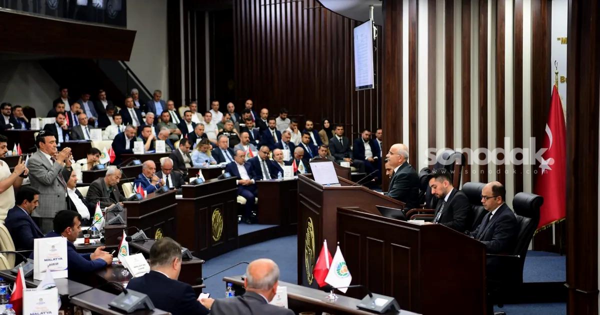 lider-er-gelecegin-malatyasini-insa-ediyoruz-sKDuvdsp.jpg