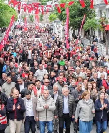 manisada-lider-dutlulu-iscilerle-omuz-omuzaydi-Ya22uQuW.jpg