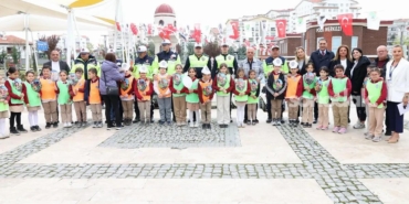 miniklere-trafik-egitimi-mamakta-trafik-bilinci-kucuk-yasta-basliyor-aHDSZ5Mk.jpg