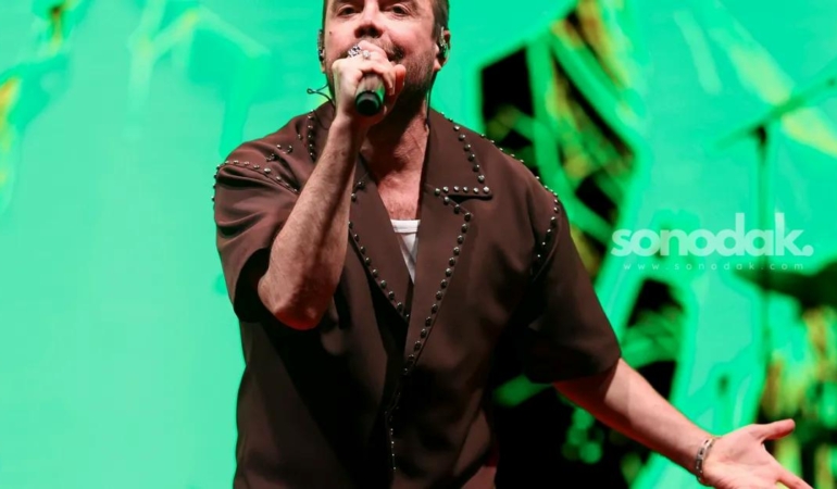 murat-dalkilic-sahnelere-super-donus-yapti-xH8BvdkU.jpg