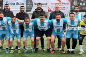 ortadogu-gazeteciler-cemiyeti-birinci-galibiyetini-6-golle-aldi-Bs9rc11b.jpg