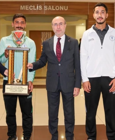 selcuklu-belediyespor-hokey-kadrosu-avrupa-yolunda-ybRBEOVj.jpg