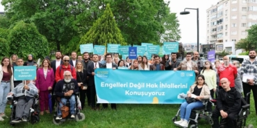sloganlar-engelleri-asmak-icin-yukseldi-NBdVId21.jpg