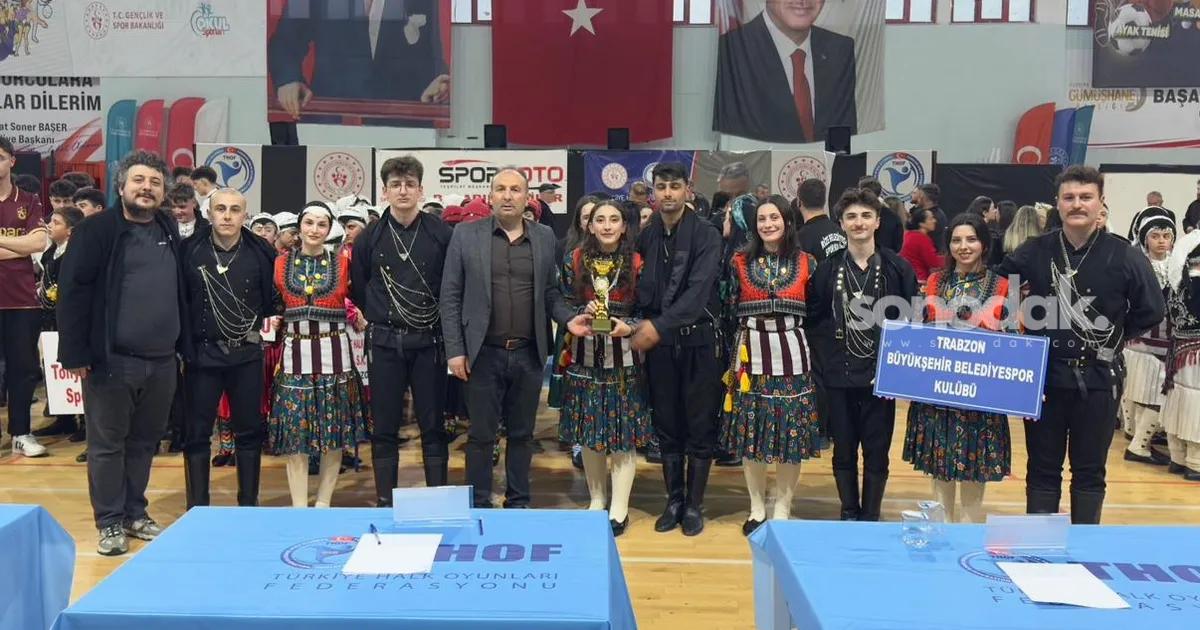 trabzon-halk-oyunlari-takimi-bolge-sampiyonu-oldu-jnyeF8HH.jpg
