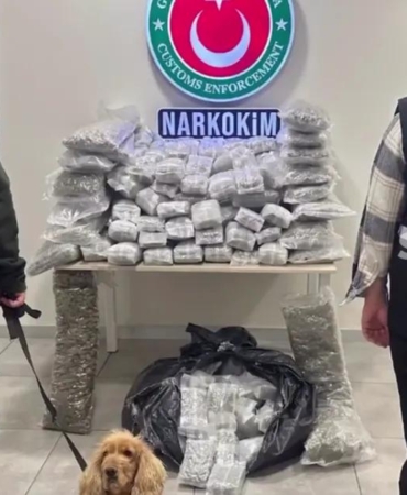 zehir-tacirlerine-darbe-659-kilo-uyusturucu-ele-gecirildi-ALOYaktJ.jpg